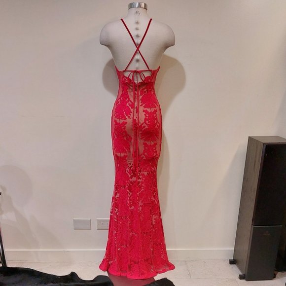 💋💋SENSATIONAL💋💋  Vintage Embroidered Lace Mermaid Gown in Maroon/Red - Picture 5 of 13